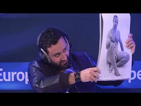 Cyril Hanouna mal à l'aise devant le calendrier des Dieux du Stade