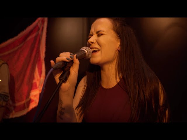 De Mis – Live Showcase