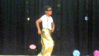8 year-old does James Brown,MC Hammer and Michael Jackson back to back to back