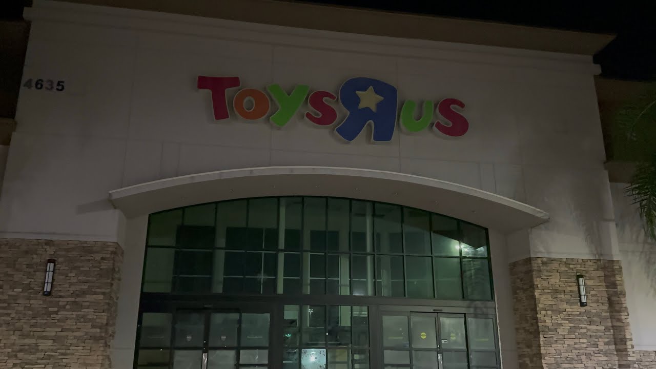 Exploring Abandoned Toys R us and Babies R us in chino hills