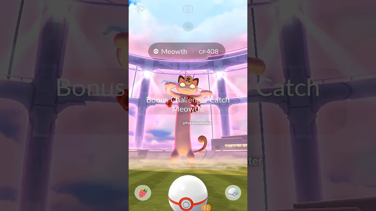 Got *NEW* Gmax Meowth in Pokemon GO.
