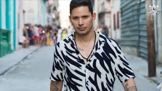 Leoni Torres - Me quedo contigo