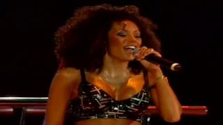 Spice Girls - Holler (Live At Earl's Court) Resimi