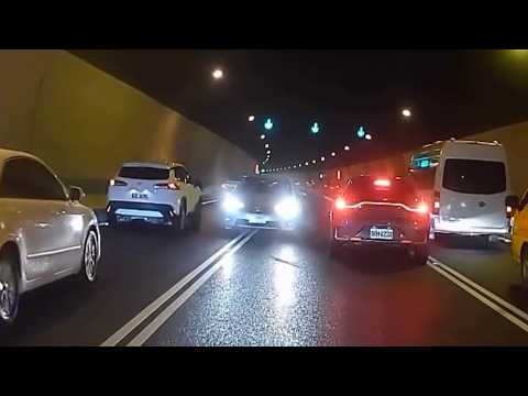 I get traffic jams in the rain, but driving the wrong way in a tunnel makes no sense