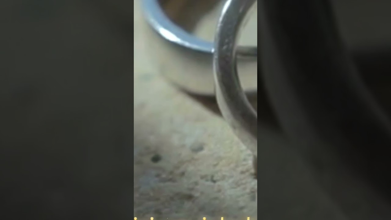 Is 💍ke sath srf hath nhi puri zndgi pkdi h 