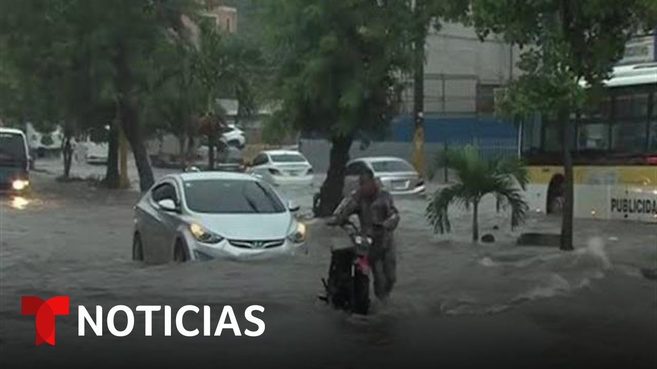 Alerta por deslaves e inundaciones en República Dominicana | Noticias Telemundo