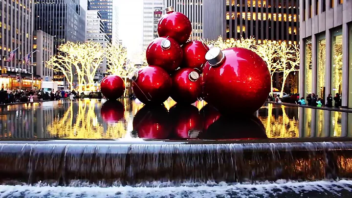 It's Christmas Time in the City | NYC