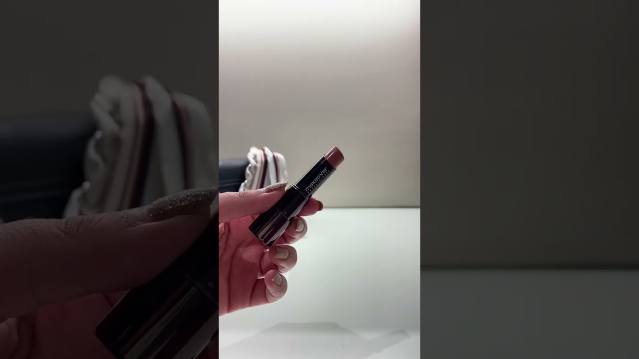 Makeover Professional Lipstick Swatch 