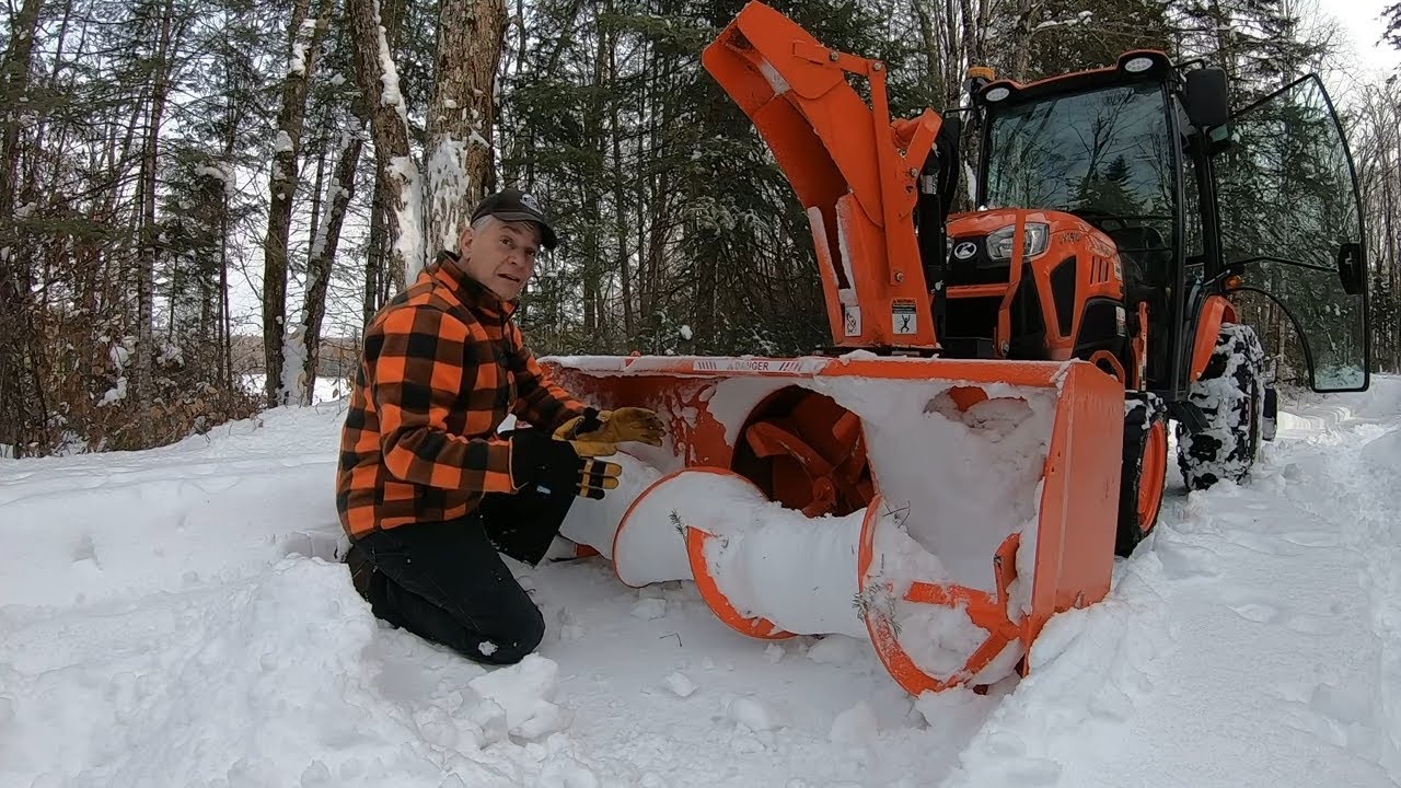 529 How I Clear Heavy Wet Snow. Kubota LX2610 Compact Tractor. LX2980 Commercial Snow Blower