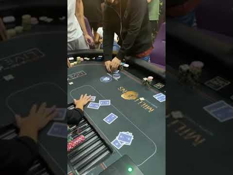 Vidéo: Quel est le thème des parias du poker plat ?