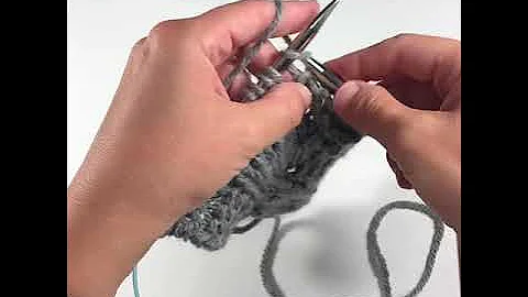 Working a reversible cable knitting tutorial