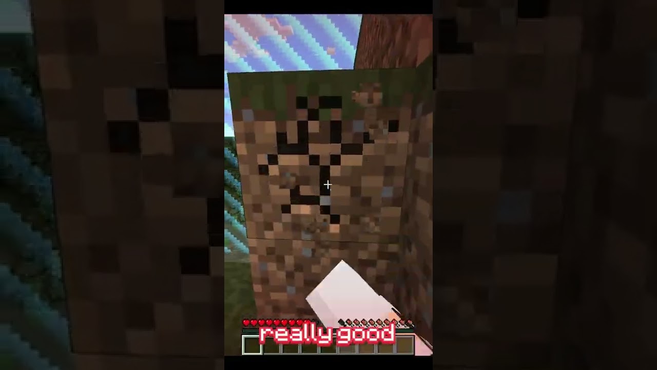 Minecraft But If I Take Damage The World Gets Bigger