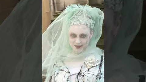 Edinburgh Fringe Festival Street Performers. Royal Mile, Old Town, Edinburgh #shorts