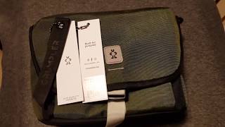 crumpler proper roady 2.0 camera sling 4500