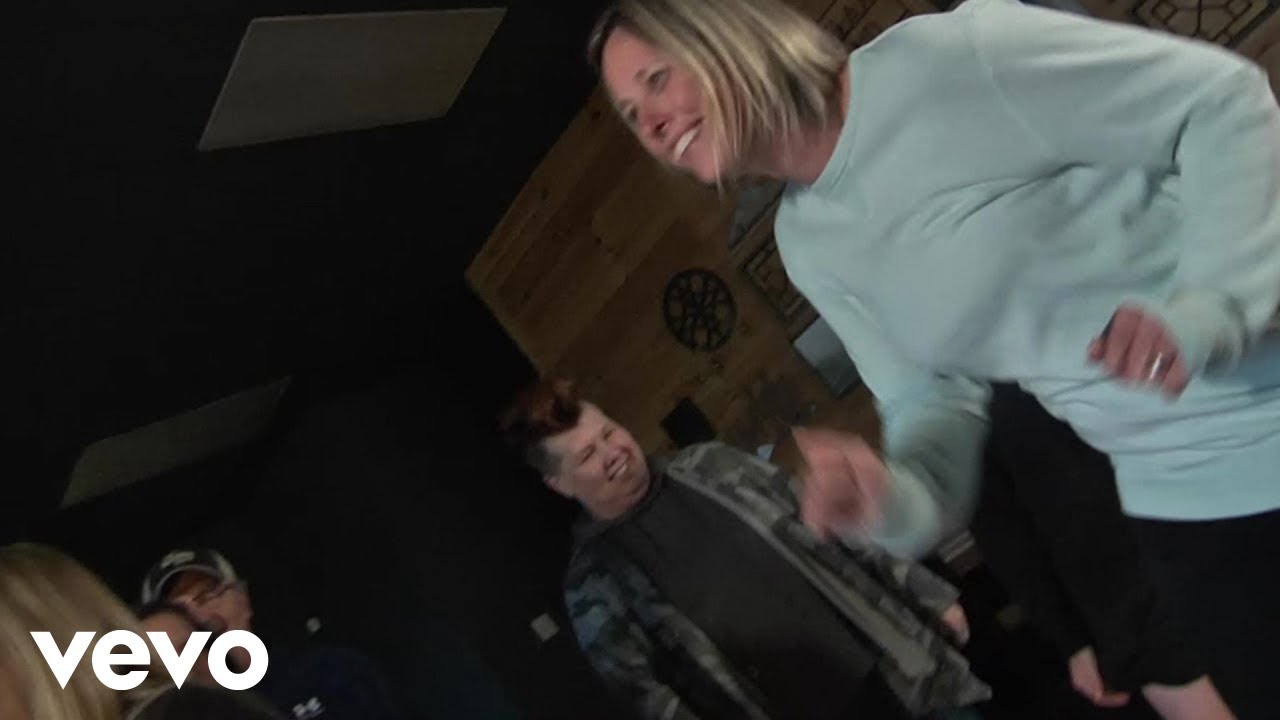 Beez & The Rocker - Set Me Free - YouTube