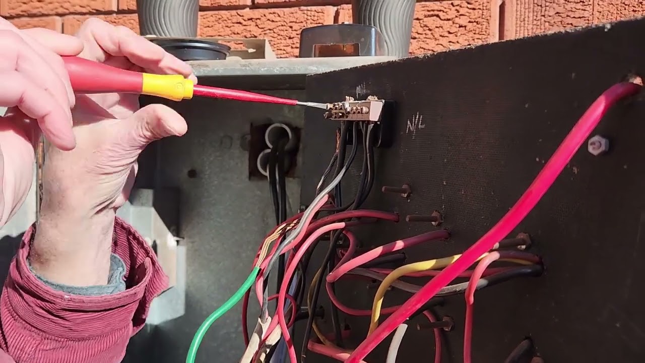 Current in the main earth