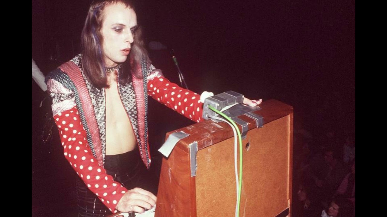 Roxy Music: BBC In Concert 8/3/72 (revised) - YouTube