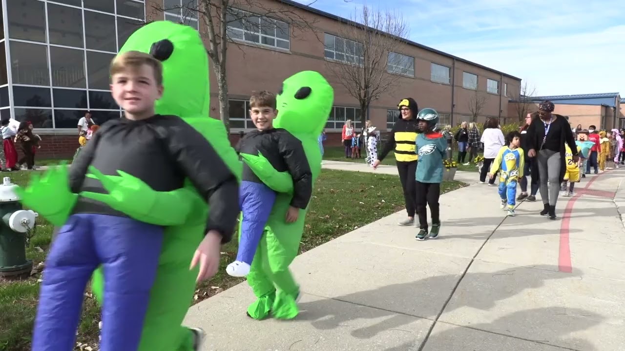 Halloween Parade 2022 - EES PM