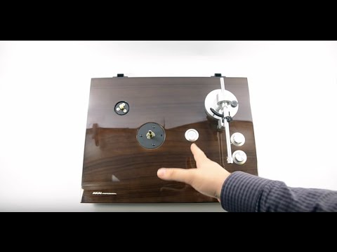 Akai Pro BT500 Turntable - Unboxing