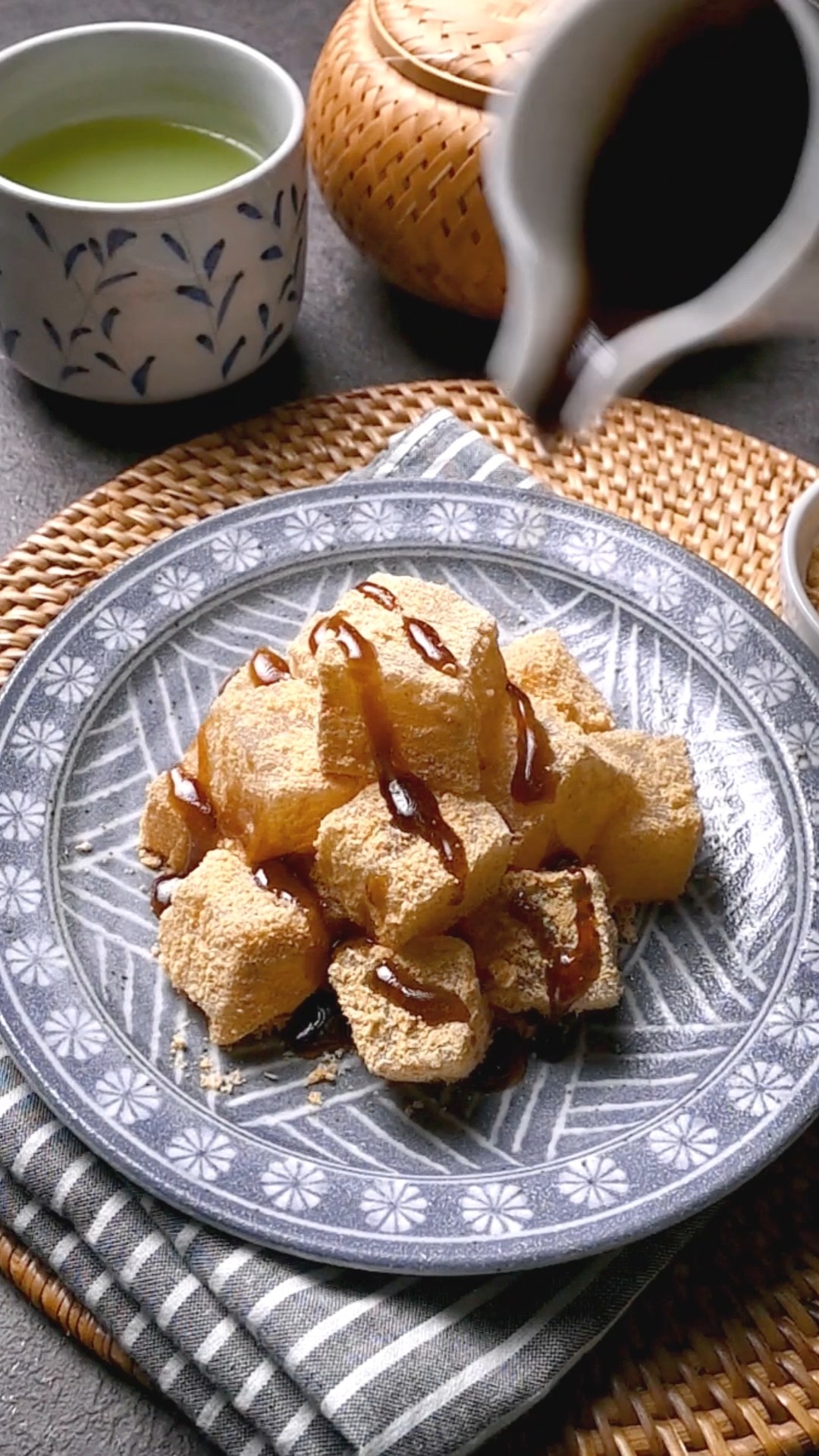 Warabi Mochi With Just 5 Ingredients (Gluten-Free & Vegan