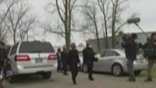 Sharpton demands name of officer who killed Lyoya