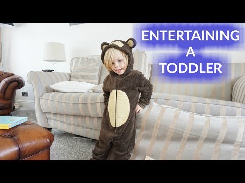 HOW TO ENTERTAIN A TODDLER