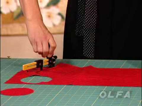 Sewing How To: Rotary Cutter & Cutting Mat