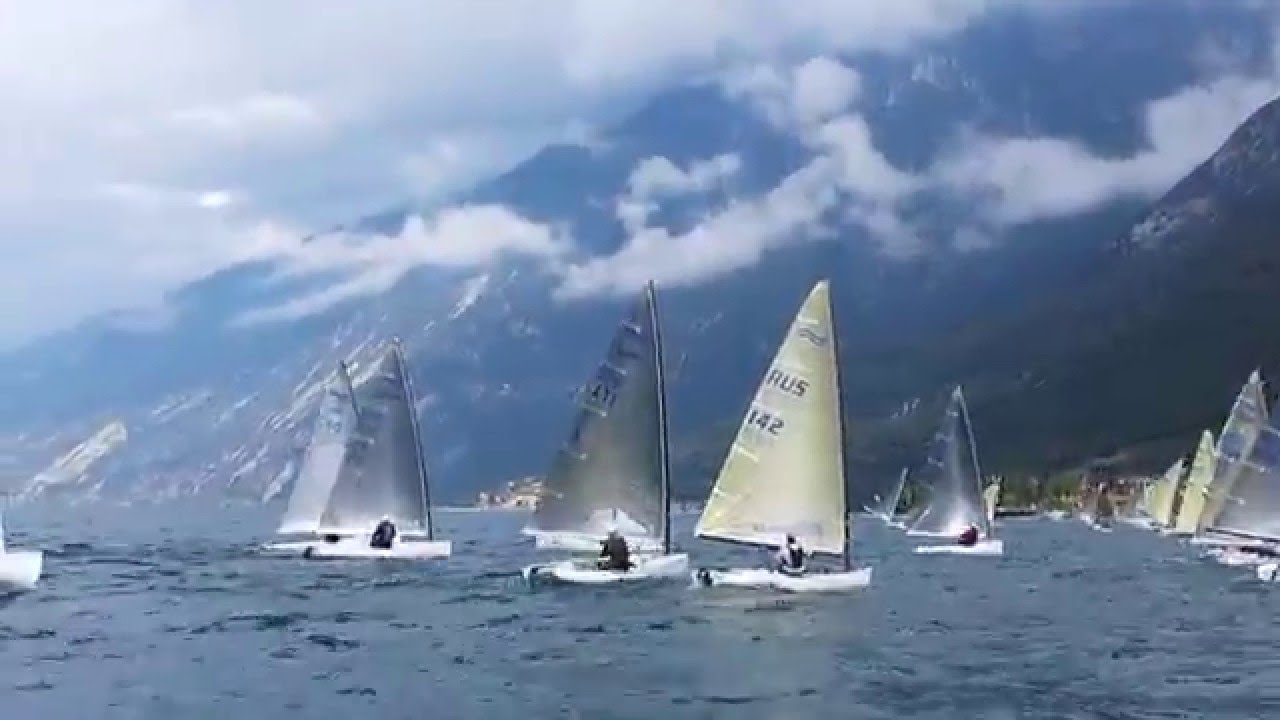 FINN SIRMIONE Italiani a Malcesine.