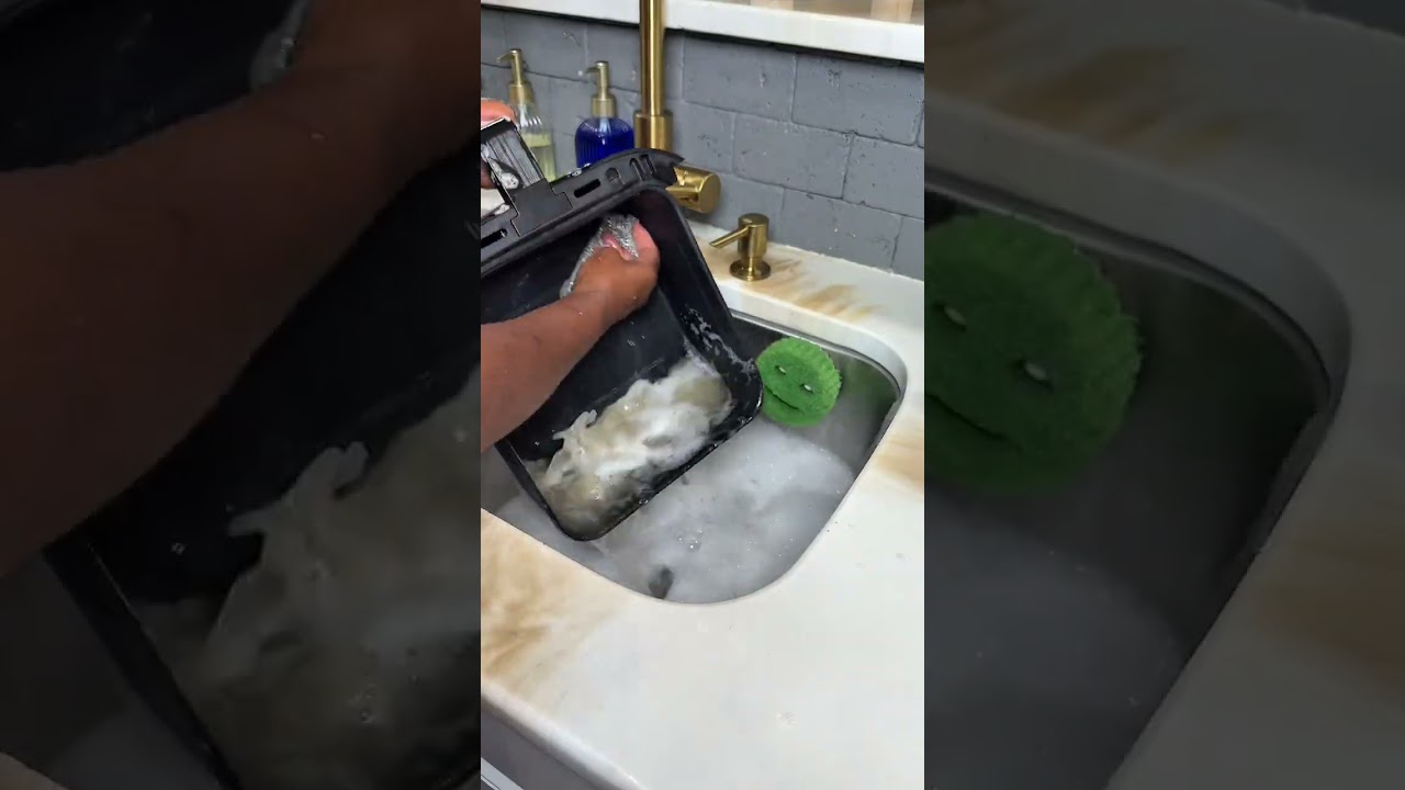 Trying out the viral wire dishrag... is it actually worth it? YESSS 🙌🏾1000/10 recommend‼️