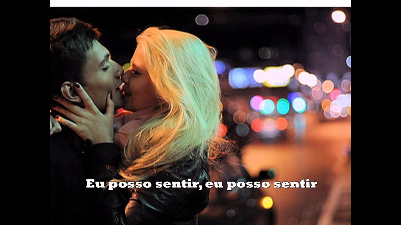 Living In A Box Room In Your Heart Tradução YouTube