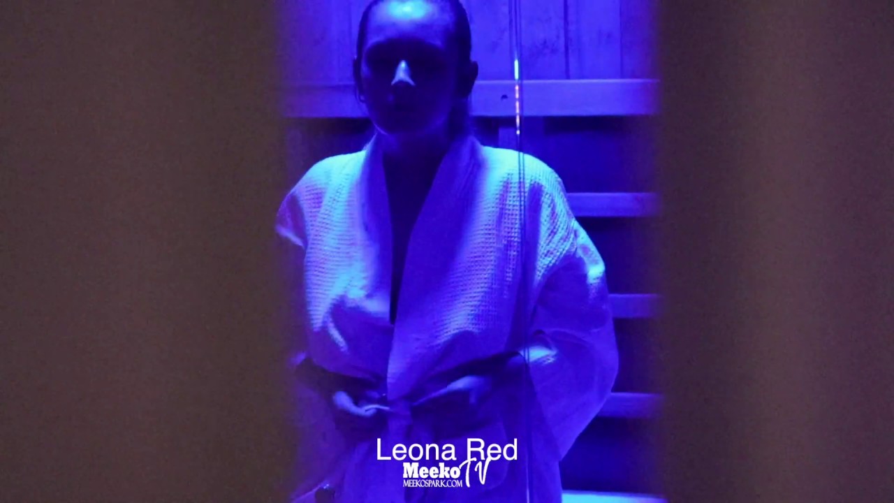 Hidden Camera In Spa - LEONA RED - YouTube