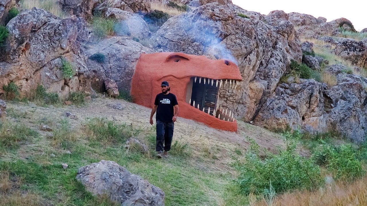 Построил Уникальное Огромное Убежище - Голову Хищника | Один в дикой природе