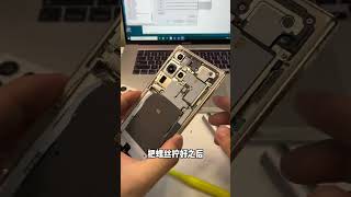 The screen of my old Samsung is broken. Replace it with a defective one and turn waste int