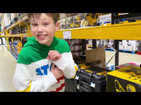 Прятки большом американском магазине - Mister Max