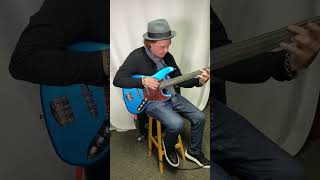 Sound Lab Of Amp Shop B Exchange Roscoe Fretless B Demo