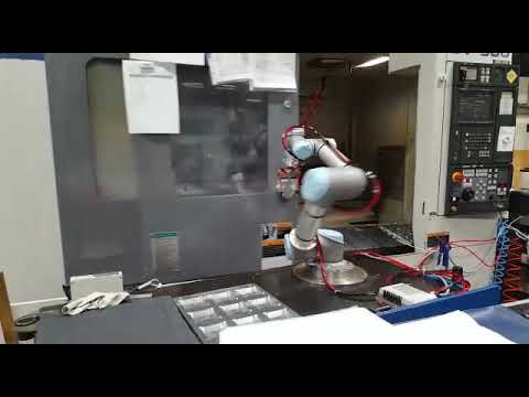 UNIVERSAL ROBOTS Werkzeugmaschinenbeladung mit einem UR10 Roboter inklusive Greifer