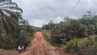 Jalan Rusak saat musim hujan