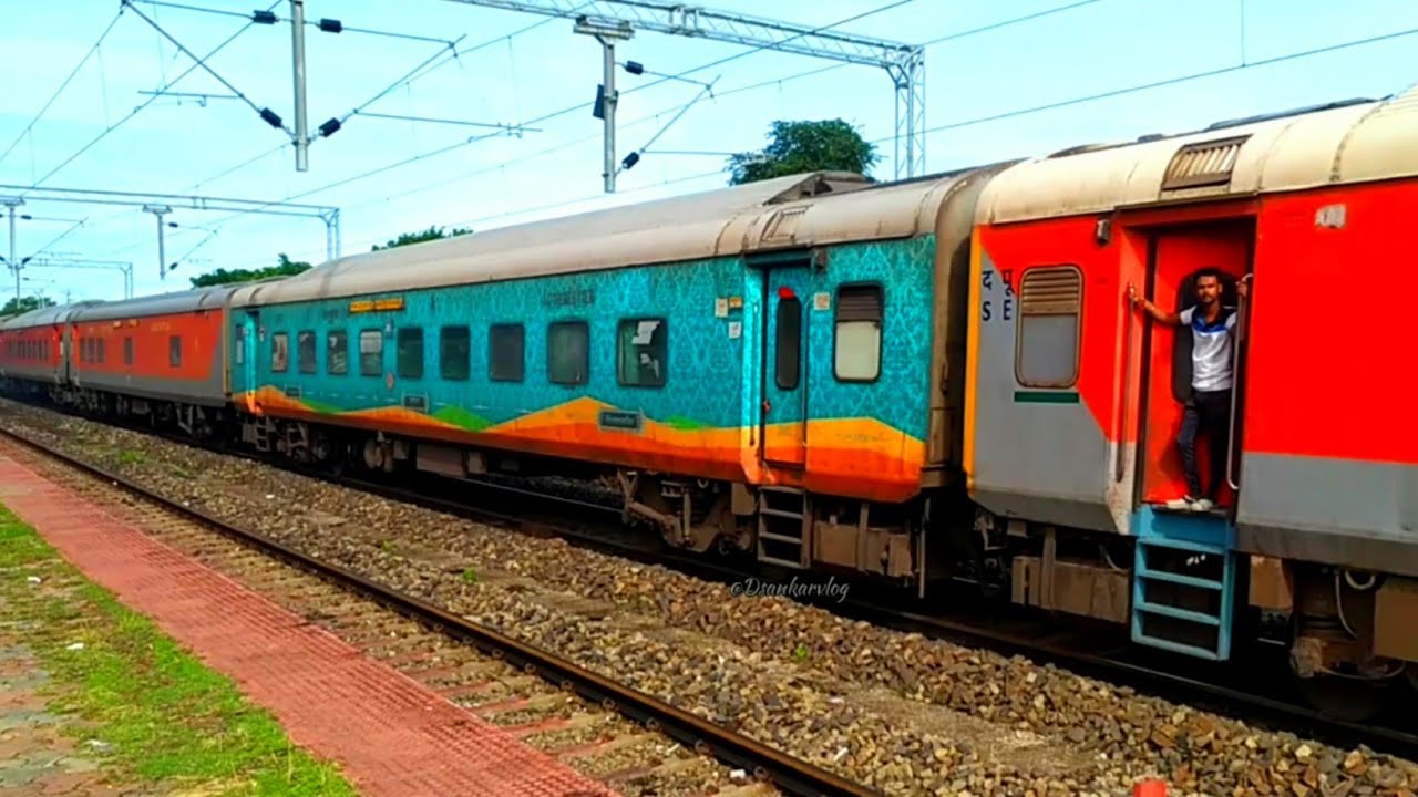 Smbt Bangalore Agartala Humsafar Express//12503- Smvt Bengaluru ...