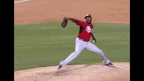 Aroldis Chapman Pitching Mechanics (First Base Side VIew)