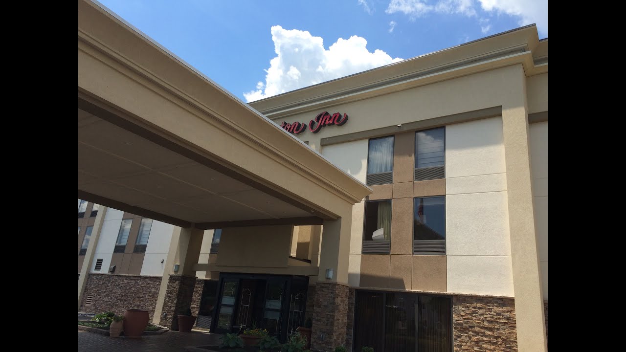 Elevator at the Hampton Inn At Kings Island In The Cincinnati / Mason