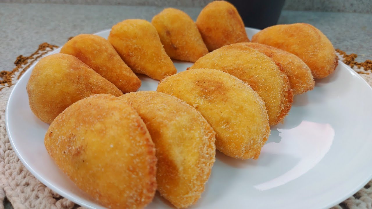 pastel e coxinha de ANGU | SEM TRIGO | pastel de fubá | Salgadinho fácil e gostoso#receitas