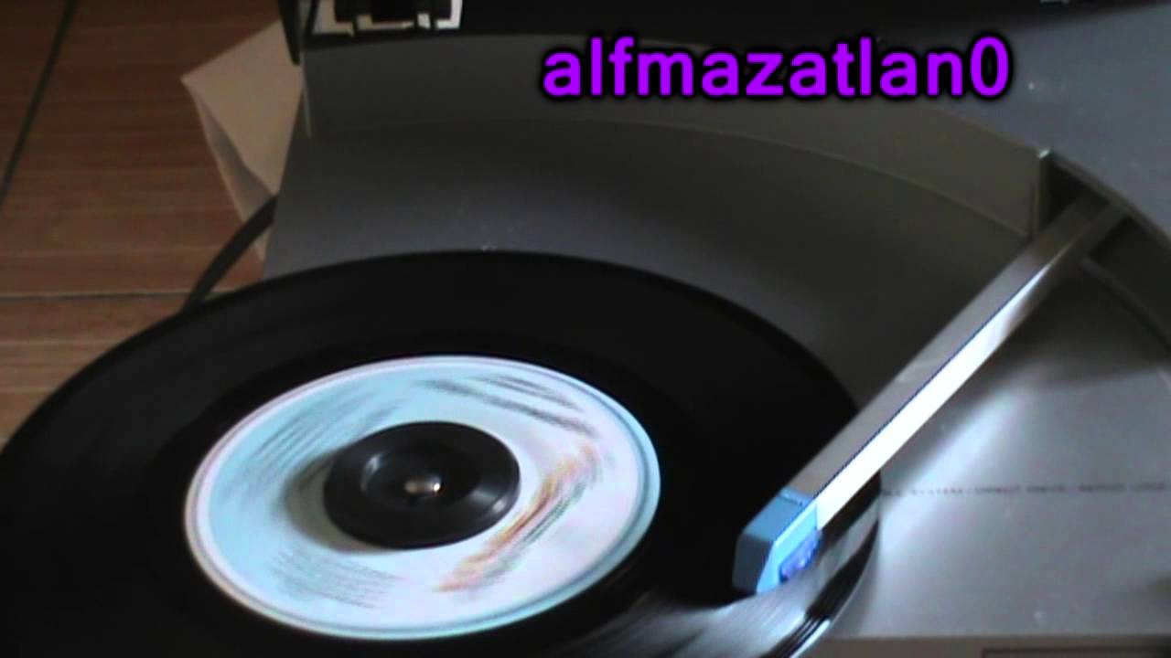 Alaska y Los Pegamoides - Bailando (Version Corta) - Vinyl 7' version