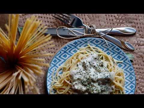 Video: Hoe Kalkoen In Zure Room Te Koken