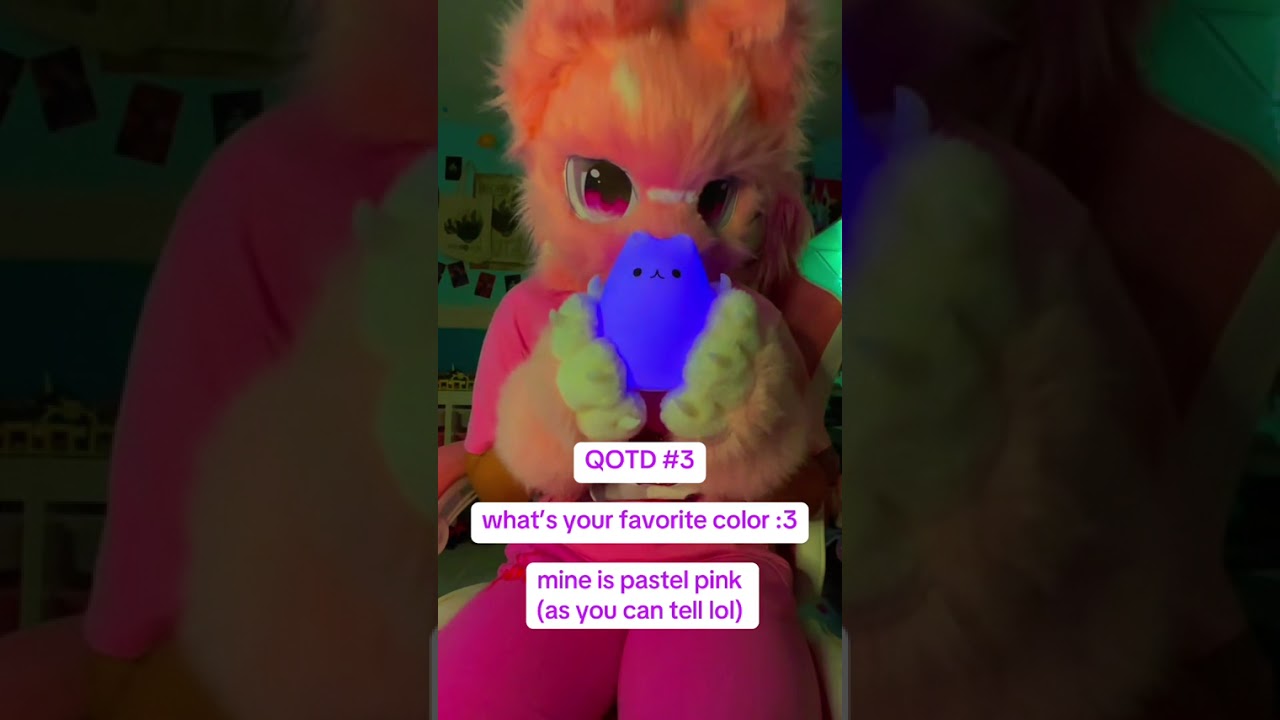 whats your favorite color ^^ 