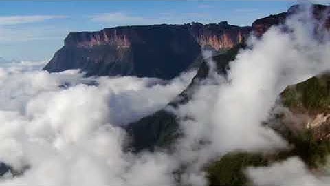 سورة قريش بصوت الشيخ هزاع البلوشي