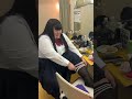 靴下を自力で履いただけで褒められる人間【オダウエダ】
