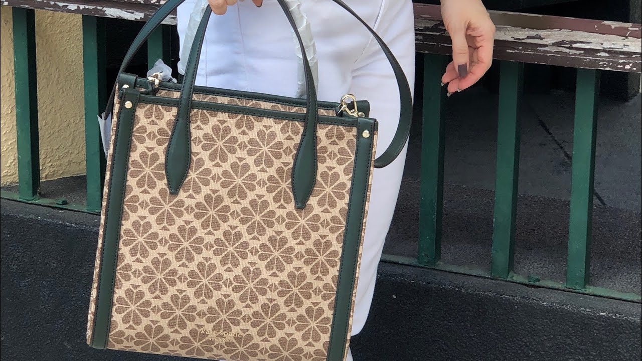 Kate Spade Medium Market Tote in Natural