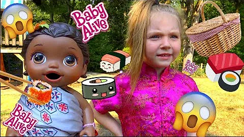BABY ALIVE has a FUN DAY OUTSIDE! The Lilly and Mo...