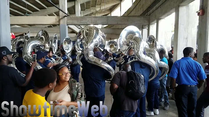 Tuba Battle - Talladega vs Jackson State - 2017 Crank Fest BOTB