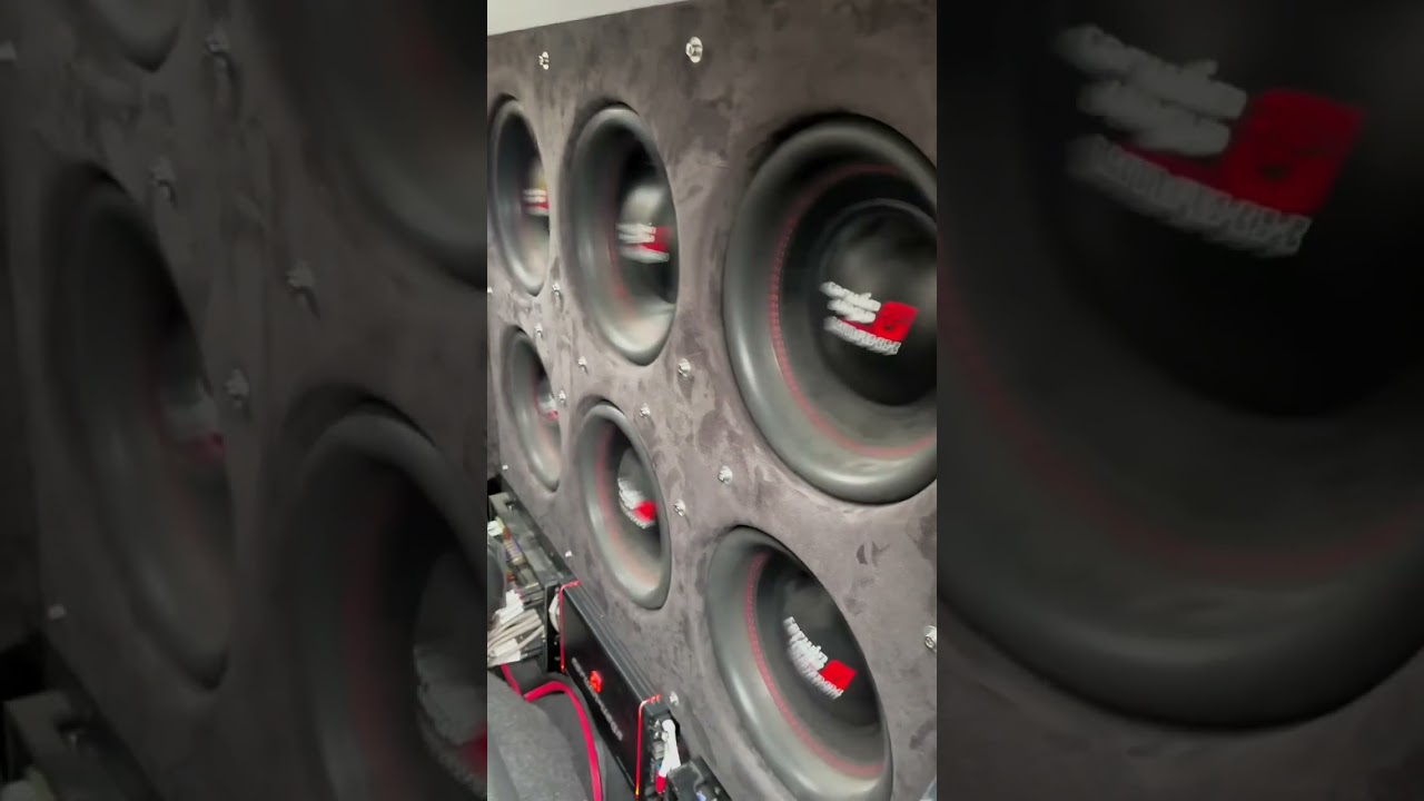 Subwoofer array line, Cerwin Vega